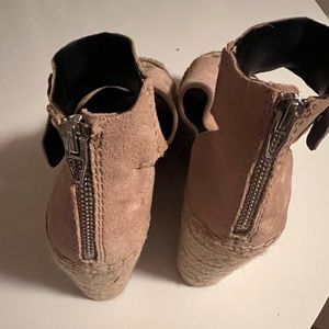 Dolce Vita Wedges- Size 9- Never Worn